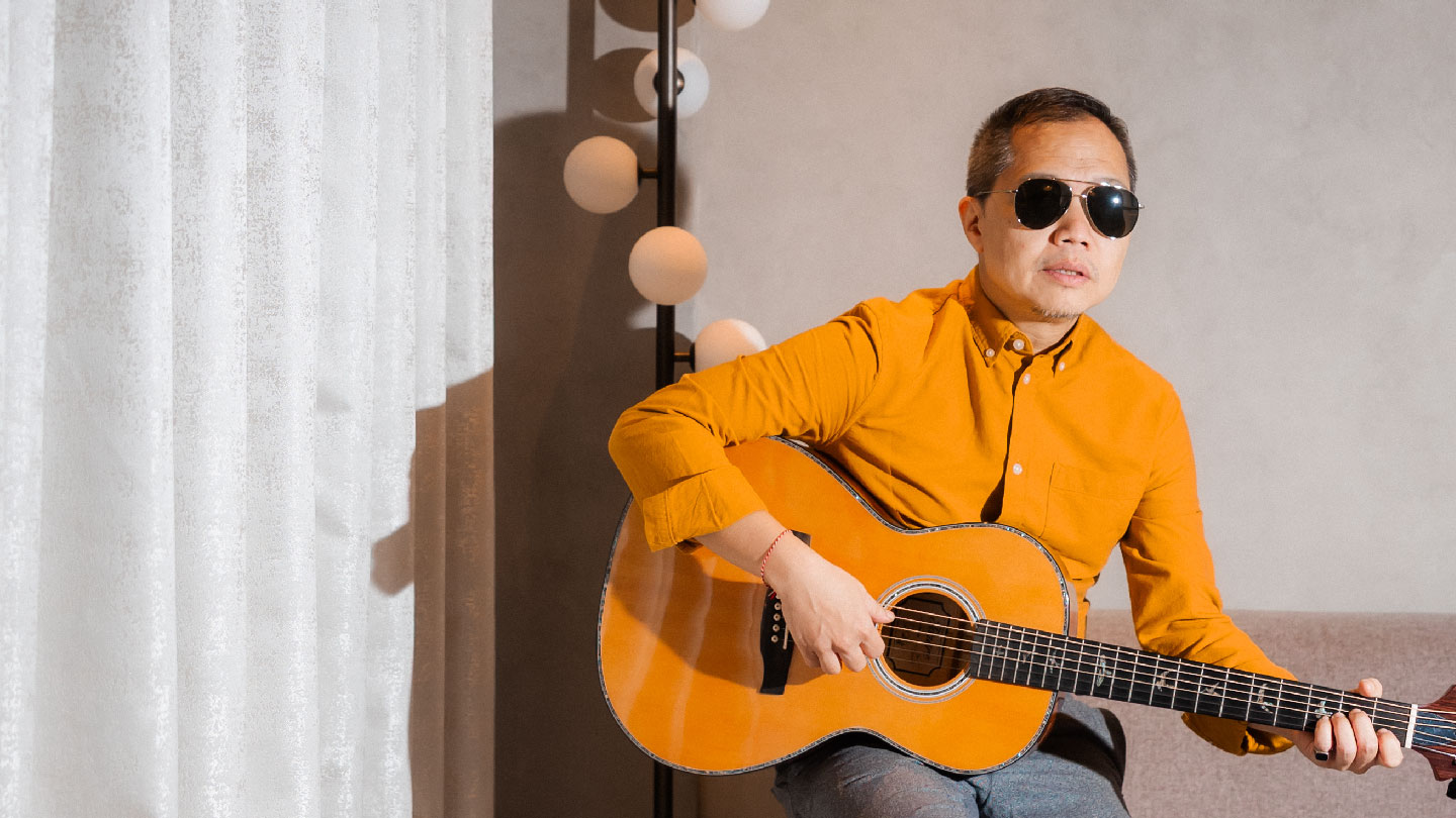 Sandhy Sondoro, an Indonesian male solo singer who also had a career in Germany