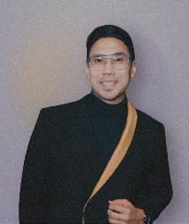 foto Caesar Gunawan sebagai talent, Master of ceremony atau host, juga penyiar radio