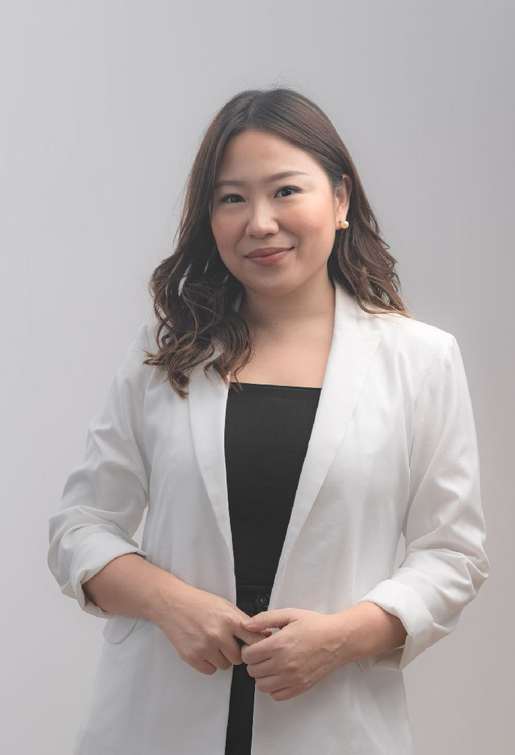 Cindy Lauw seorang penyiar radio juga sekaligus master of ceremony atau host